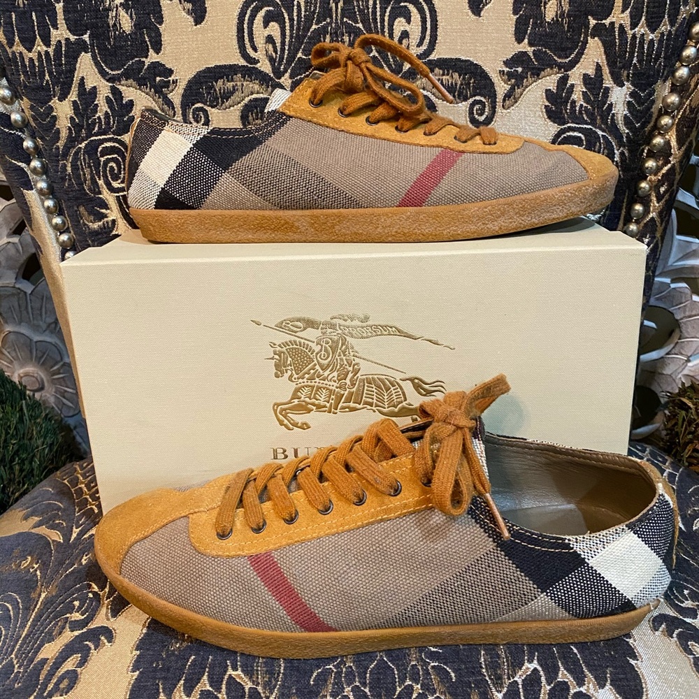 Burberry sneakers